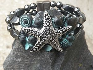 【送料無料】ブレスレット　アクセサリ―　ブレスレットヒトデシーシェルmens womens magnetic bracelet 2 row w silvertone starfish w patina sea shells