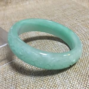 【送料無料】ブレスレット　アクセサリ―　ラベンダーグリーンハンドフラワーデザインブレスレット59mm natural lavender green jadeite handcarved flower design jade bracelet g51 16,775円
