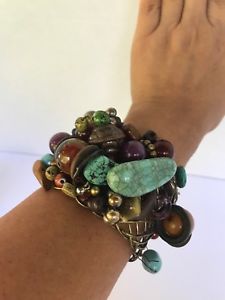 【送料無料】ブレスレット　アクセサリ&mdash;　ブレスレットエクストラワイドカフクラスタビーズゴールドトーンカラフルbracelet extra wide cuff multiple cluster beads gemstones gold tone colorful｜hokushin