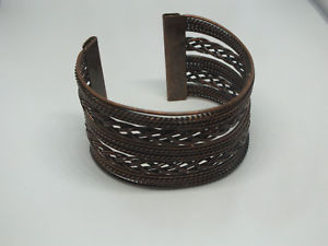 【送料無料】ブレスレット　アクセサリ―　カフブレスレットトーンテクスチャbeautiful cuff bracelet copper tone ornate texture 1 58 wide x 2 38 across