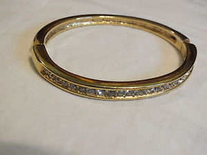 【送料無料】ブレスレット　アクセサリ―　ブレスレットゴールドトーンクラスプニースクリアbeautiful bracelet gold tone clasp closure sparkling clear rhinestones nice
