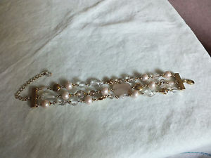 【送料無料】ブレスレット　アクセサリ―　ベージュ79x 1wowbeautiful clasp bracelet gold tone beige clear beads 79 long x 1 inch wide wow