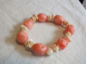 【送料無料】ブレスレット　アクセサリ―　プラスチックブレスレット58cutebeautiful stretch bracelet peach white textured plastic beads 58 wide cute
