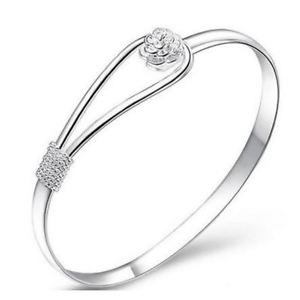 【送料無料】イタリアン　ブレスレット　ブレスレットアルジェントマッシフヌフbracelet yonger femme fleur en argent massif 925 bijoux neuf