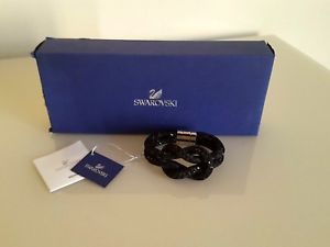 【貨物輸送無料】イタリアン 腕輪 スワロフスキースターダストジェットブラックswarovski stardust knot bracciale 5110649 orlo jetnero pds