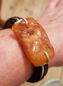 【送料無料】イタリアン　ブレスレット　オレンジブラックレザーブレスレットtsarsamber naturale ambra di grandi dimensioni su pelle nera braccialetto dellamicizia