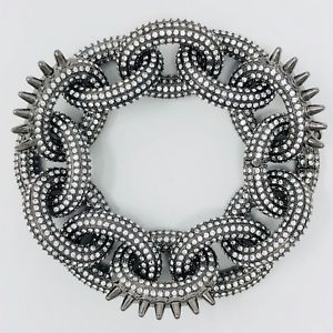 【貨物輸送無料】イタリアン 腕輪 アトリエスワロフスキーカフコレクションルテニウムメッキatelier swarovski 地方検事 donna con bracciale kalix collezione rutenio placcato 237糎 x 3糎