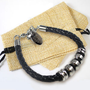 【送料無料】メンズブレスレット　レザーブレスレットカスタムメディカルアラートmens personalised engraved leather bracelet custom engraving id medical alert