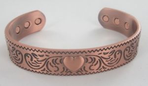 【送料無料】メンズブレスレット　ブレスレットヒーリングカフパターンセルティック chunky magnetic copper bracelet strength magnet healing cuff pattern celtic