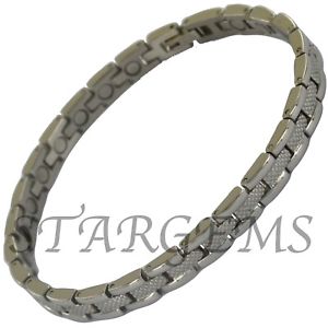 【送料無料】メンズブレスレット　メンズレディースステンレスブレスレットエネルギーmens womens stainless steel magnetic bracelet high strength pain relief energy