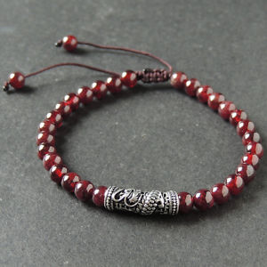 【送料無料】メンズブレスレット　ブレスレットガーネットスターリングシルバードラゴンメートルmens braided bracelet 55mm garnet 925 sterling silver dragon charm 994m｜hokushin 14,615円