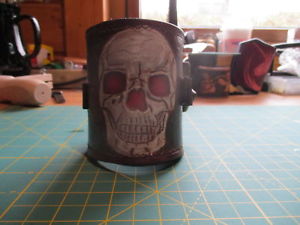 【送料無料】メンズブレスレット　リアルレザースカルカフハンドカットパッドユニークreal leather skull cuff, hand cut tooled, padded, unique｜hokushin