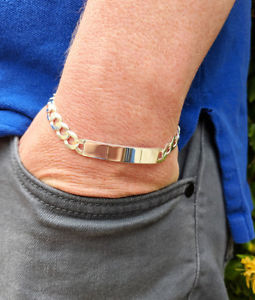 【送料無料】メンズブレスレット　スターリング85ブレスレットpersonalised men’s solid sterling silver curb identity bracelet 85
