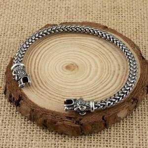 【送料無料】メンズブレスレット　オオカミブレスレットステンレススチールアームリングヴァイキングviking wolf bracelet stainless steel norse arm ring
