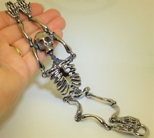 【送料無料】メンズブレスレット トライバルステンレススチールスケルトンスカルメンズゴシックブレスレットtribal 85 stainless steel skeleton skull mens gothic bracelet