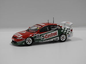 【送料無料】模型車　スポーツカー　ホールデンコモドールレーシング＃クラシック143 holden vx commodore castrol racing ringall 2002 8 classic carlectable