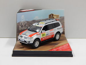 【送料無料】模型車　スポーツカー　パジェロスポーツダカールラリーダカールラリーチームサービス＃143 mitsubishi pajero sport 2012 dakar rally dakar team service car 891 vi