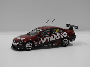 【送料無料】模型車　スポーツカー　143ホールデンve stratcoレーシングtricciardello201016カール143 holden ve commodore stratco racing tricciardello 2010 16 classic carl 17,486円