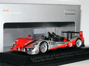 【送料無料】模型車　スポーツカー　スパークアウディコレクションアウディルマン＃sparkaudi collection audi r15 tdi winner 2010 le mans 9 143