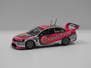 【送料無料】模型車　スポーツカー　143フォードfgハヤブサ チームヴォーダフォン2009atccjwhincup1カール143 ford fg falcon team vodafone 2009 atcc winner jwhincup 1 classic carl