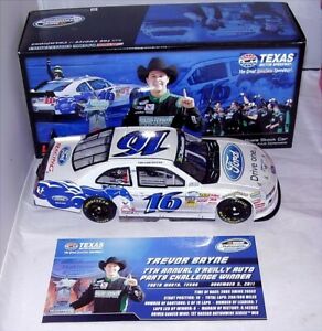 【送料無料】模型車　スポーツカー　アクション＃フォードドライブカラートレバーテキサス124 action 2011 16 ford drive one flashcoat color trevor bayne texas win 173 16,546円