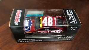 最安値挑戦 送料無料 模型車 スポーツカー 15ジミージョンソンロウベスト Jimmie Johnson Lowes Red Vest 164 Scale Car ebusmo 22 Www Jmndesignsource Com