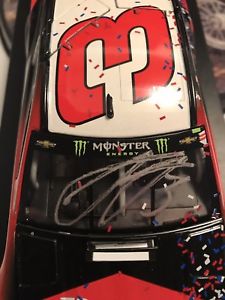 【送料無料】模型車 スポーツカー オースティンディロンサインダウデイトナ#アクションカマロaustin dillon autographed signed dow daytona win 3 rcr 124 action camaro rwv