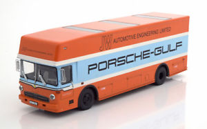 【送料無料】模型車　スポーツカー　メルセデスポルシェレース143 schuco mercedes o317 porsche race transporter without freight