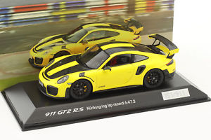 【送料無料】模型車　スポーツカー　ポルシェグアテマラニュルブルクリンクporsche 911 991ii gt2 rs rundenrekord nrburgring 2017 647,3 min 143 spark