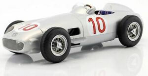 【送料無料】模型車　スポーツカー　メルセデスベンツフォーミュラベルギーiscale 118 mercedesbenz w196 10 formula 1 jm fangio winner belgium gp 1955