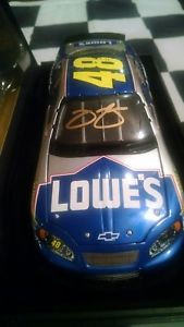 送料無料 図案輪 スポーツカー 03ジミージョンソンgold兆し48ロウエリート124ダイカスト03 Jimmie Johnson Gold Autographed 48 Lowes Elite 124 Diecast Palavrasesabores Com Br