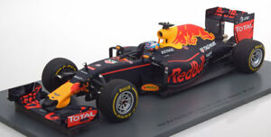 【送料無料】模型車　スポーツカー　スパークレッドブルレーシングマレーシア118 spark red bull racing rb12 winner gp malaysia ricciardo 2016