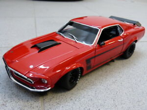 【送料無料】模型車　スポーツカー　ボストランスムスタングアランモファットレッドフォードモデルカー1969 boss 302 trans am mustang allan mat red ford acme model car 118