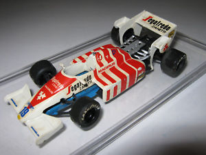 【送料無料】模型車　スポーツカー　ショーケースハートｔｇセナ143 toleman hart tg183 a senna 1983 merikit handbuilt car in showcase