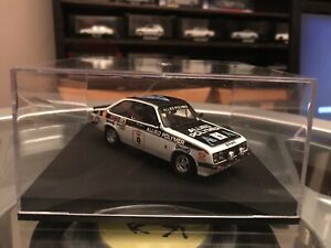 【送料無料】模型車　スポーツカー　フォードエスコートルピーバタネンツアーtrofeu ford escort mk2 rs2000 1976 tour of britain winner vatanen 143 mib