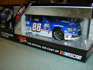 【送料無料】模型車　スポーツカー　＃デイルアーンハートジュニアダーリントンレトロ88 dale earnhardt jr 2017 nationwide darlington retro 124 free ship