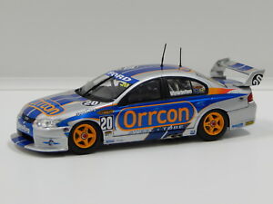 【送料無料】模型車　スポーツカー　フォードハヤブサモータースポーツ143 ford ba falcon larkham motorsport mwinterbottom 2004 20 carlectables