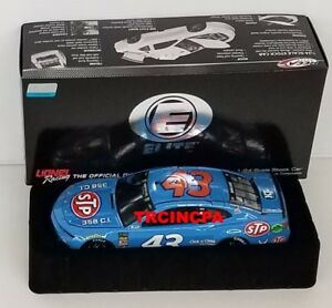 【送料無料】模型車　スポーツカー　ウォレス＃ダーリントンエリートシボレーカマロbubba wallace 2018 lionel 43 stp darlington elite chevy camaro zl1 124 free