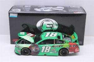 【送料無料】模型車　スポーツカー　エリートスケールkyle busch 18 2018 mamp;ms flavor vote elite 124 scale free shipping