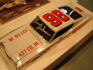 【送料無料】模型車 スポーツカー #モーターサイン98 leeroy yarbrough 1969 merc winebarger motors 124 nascar legends autographed|hokushin