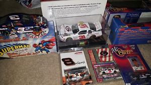 【送料無料】模型車　スポーツカー　デイルアーンハートジュニアロットダイカストスケールスケールdale earnhardt jr lot of diecast cars including 164 scale and 124 scale｜hokushin