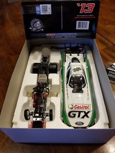 【送料無料】模型車　スポーツカー　ジョンフォースムスタングjohn force castrol 124 2013 mustang funny car nib｜hokushin