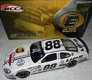 【送料無料】模型車 スポーツカー エリートデイルジャレットアクションロード#elite 2005 dale jarrett herbie fully loaded ups 124 253 of 600 action rare|hokushin