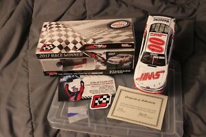 【送料無料】模型車　スポーツカー　2017コールカスターhaas cnc124 サインwcoa2017 cole custer haas cnc homestead win 124 autographed wcoa｜hokushin
