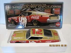 【送料無料】模型車　スポーツカー　ボビーアリソン＃コークスサイクロンサインbobby allison 12 coke 1969 mercury cyclone autographed 124