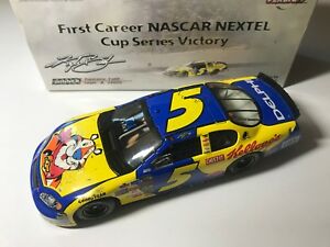 【送料無料】模型車　スポーツカー　カイルブッシュ124 2005ケロッグカリフォルニア1カップバージョンkyle busch 124 2005 kelloggs california first cup raced version win
