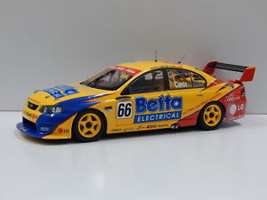 【送料無料】模型車　スポーツカー　フォードバファルコンチーム＃ビアンテ118 ford ba falcon team betta electrical dcanto 2003 66 biante b180702f 38,870円
