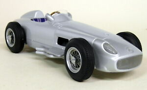 【送料無料】模型車　スポーツカー　iscale 118メルセデスベンツw196 f1 195455モデルカーiscale 118 scale mercedes benz w196 f1 195455 silver resin model car