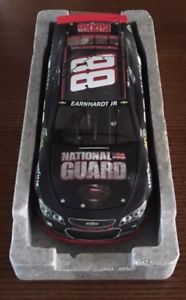 【送料無料】模型車　スポーツカー　2013ss rccaエリート124デイルアンハートjr88dale earnhardt jr 88 national guard man of steel 2013 ss rcca elite 124