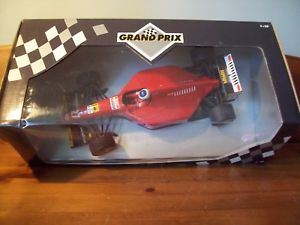 【送料無料】模型車　スポーツカー　フェラーリジャンアレジ118 ferrari 412 t1 jean alesi 1994